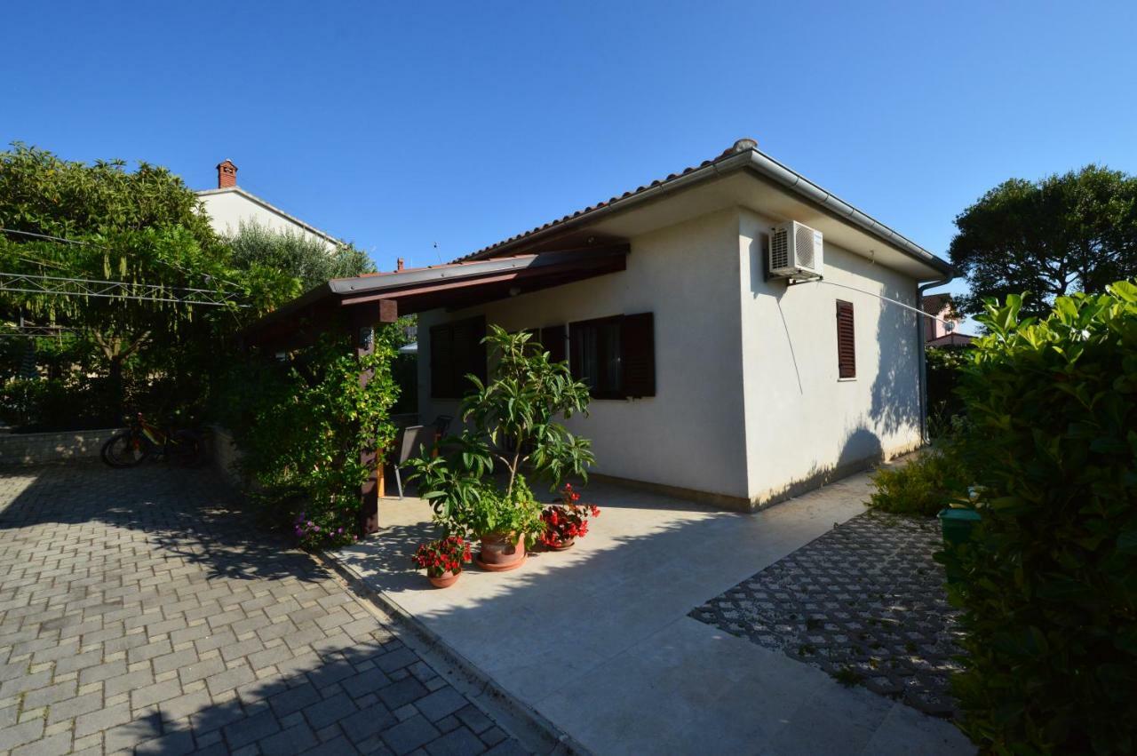 Apartment "Monte" Pola Esterno foto